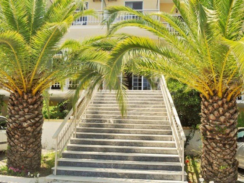Aurora Hotel 2*
